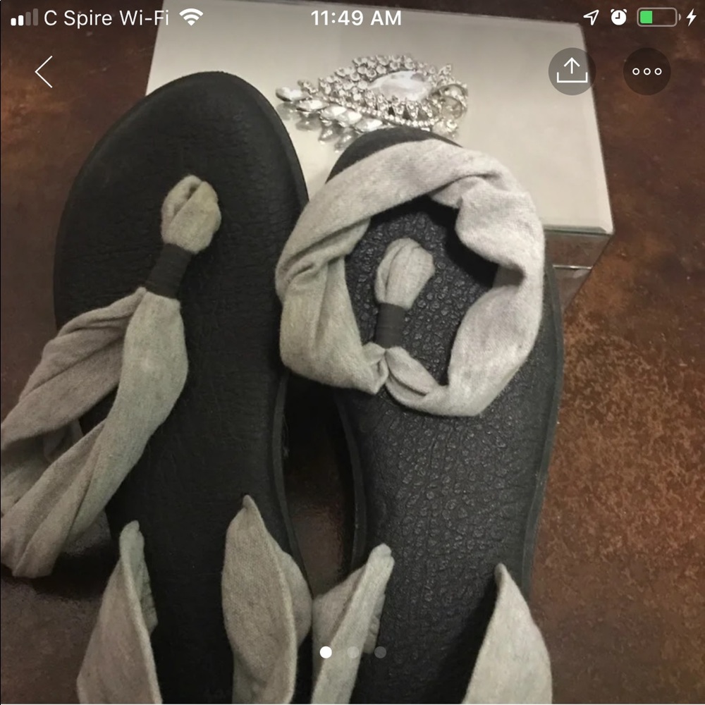 Sanuk sandals size 9 fits more like 8 1/2 NWOT